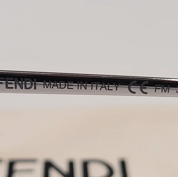 FENDI Geometric Sunglasses For Women Or Men's Who Loves A Little Glitter 🥰 - Picture 5 of 8